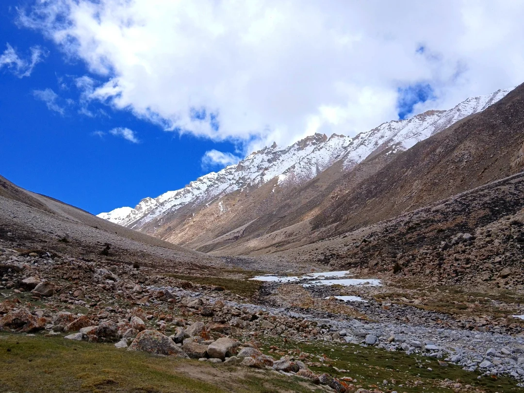 Ramdan Valley pasture under early snow